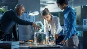 Solution de communication unifiée, intégrant VoIP, vidéoconférence, et une plateforme digitale tout-en-un pour une gestion efficace des communications professionnelles